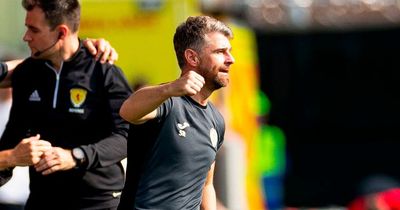 Stephen Robinson praises selfless St Mirren squad as he makes 'playing for the badge' assertion