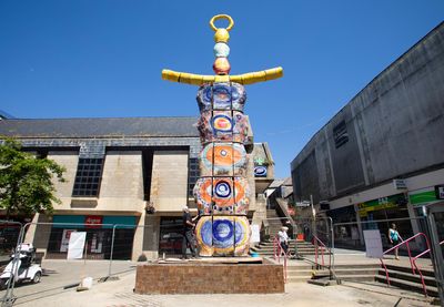 Hundreds Demand The World’s Tallest Ceramic Statue To Be Removed, Saying It Resembles A Kebab