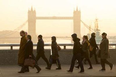 UK job vacancies fall for the first time in two years