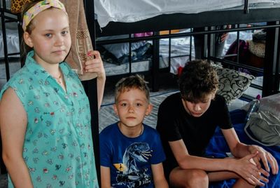 Ukrainian evacuees find shelter in Zaporizhzhia