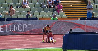 Athlete shows incredible sportsmanship by giving up on race to help injured rival