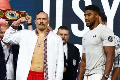 Joshua vs Usyk 2: Start time, undercard, latest odds, prediction and ring walks tonight