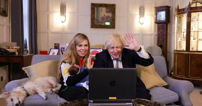 Boris Johnson 'will live at Chequers' for last two weeks as PM gets the movers in