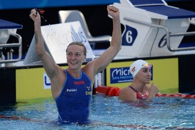 Sjoestroem breaks European swimming medal record
