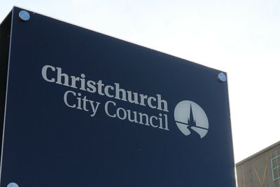 Council scrambles after poor staff survey