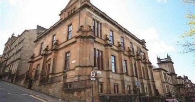 Glasgow property: Inside the 'incredible' 1 bedroom flat to rent for £1,500 a month