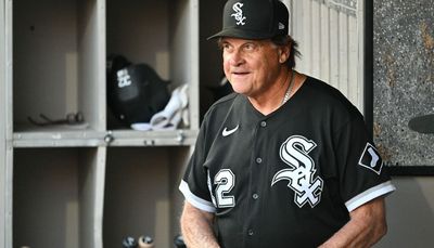 White Sox manager Tony La Russa says he didn’t hear fan telling him to use pinch runner