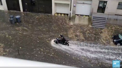 Heavy rainfall hits Paris, flooding several metro stations