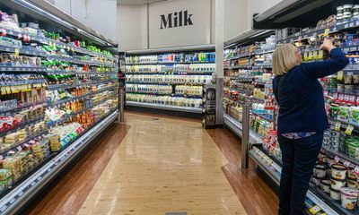 Australia’s wages rise 2.6% in year to June but continue to lag inflation