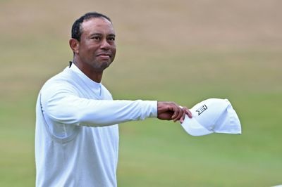 Tiger Woods huddling with PGA players over LIV split