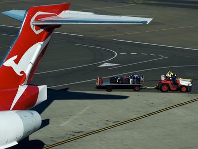 Qantas plans new Sydney training facility