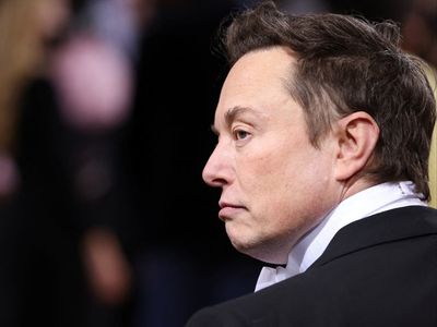 Elon Musk tweets that he’s buying Manchester United: ‘Ur welcome’