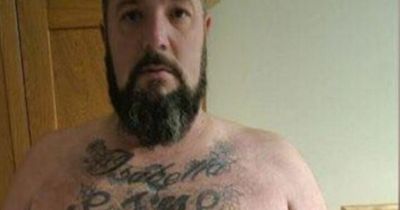 Scaffolder looses almost 8 stone after ditching Greggs breakfasts