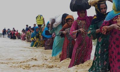Pakistan floods kill 580 and bring misery to millions