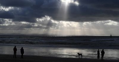 Liverpool weather: cloudy skies and showery rain for days