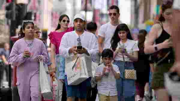 UK inflation hits double digits for the first time in 40 years