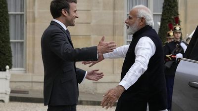 Macron, Modi vow to work together to end Ukraine war