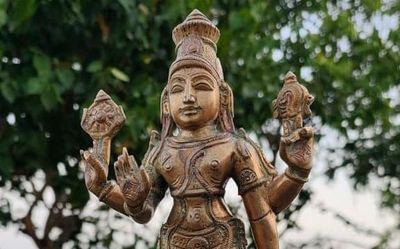 Idol Wing CID retrieve five idols of Adhinatha Perumal Ranganayaki Ammal temple and nab four persons