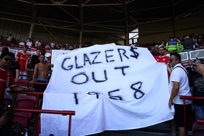 Manchester United fans plan protest against Glazers ahead of Liverpool match