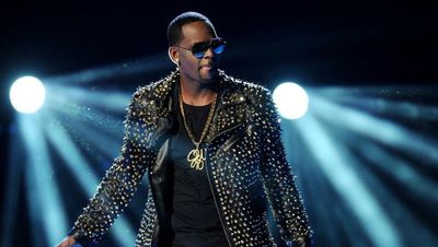 R Kelly trial is about singer’s ‘hidden side’ court told
