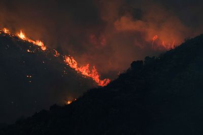Spanish fire crew's brush with death as Valencia wildfire rages