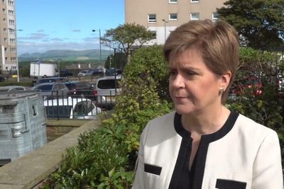 Nicola Sturgeon calls on councils to offer 'decent' 5 per cent pay rise to avert strikes