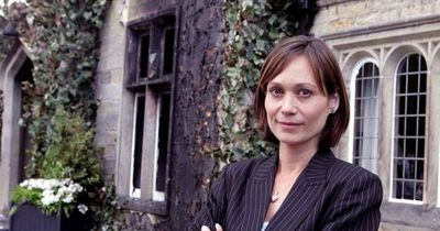 What happened to Emmerdale's Zoe Tate star Leah Bracknell? From soap's first ever lesbian to tragic death