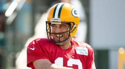 Aaron Rodgers Meets With Packers WRs After QB’s Rant