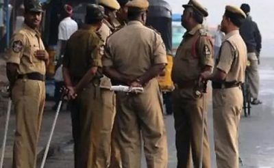 Bihar: Vegetable vendor's daughter shot in neck for 'love affair'