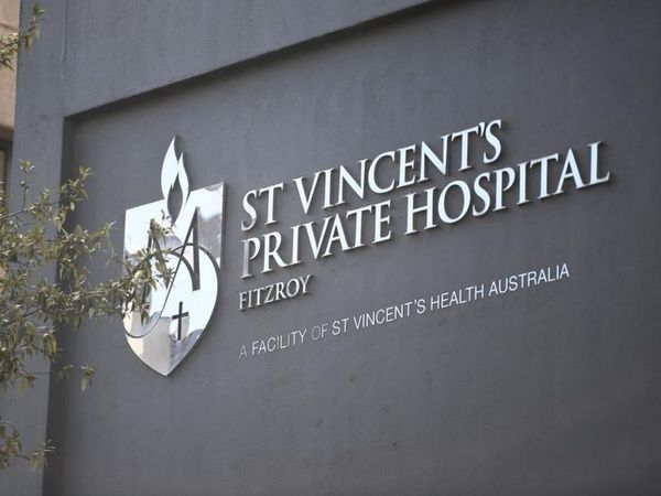 Doctor delayed antibiotics for dying mum