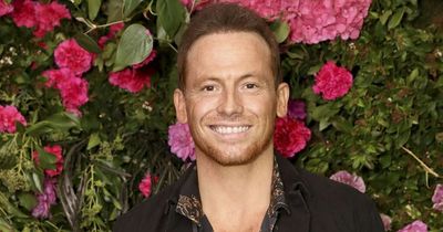 Joe Swash called 'true gent' for carrying 95-year-old into hospital