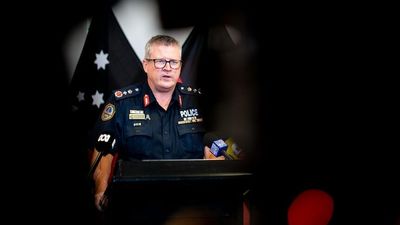 NT Police Commissioner Jamie Chalker says he will not resign, following damning union survey result