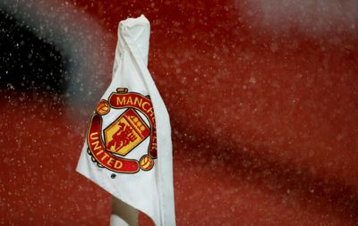 Man Utd supporters call for 'real investment' from any new owner