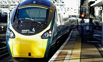 Inquiry after Avanti passengers have to scale 2-metre spiked fence to leave station