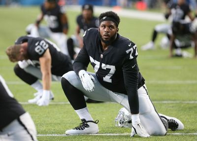 Raiders OT Thayer Munford Jr. works with first-team offense on Wednesday