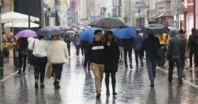 Met Eireann issue wicked weekend forecast as heavy rain to batter country with two areas pinpointed