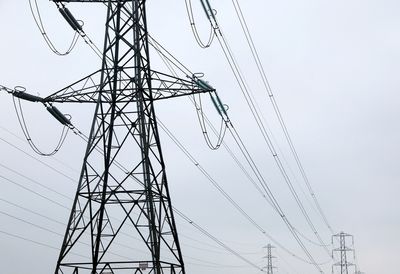 UK opposition Labour Party wants parliament recalled over energy price cap