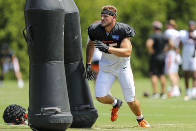 Bengals LB Logan Wilson kicks FG to earn team early end to practice