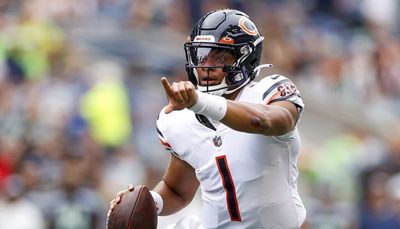 Bears’ offense starting to fit Justin Fields