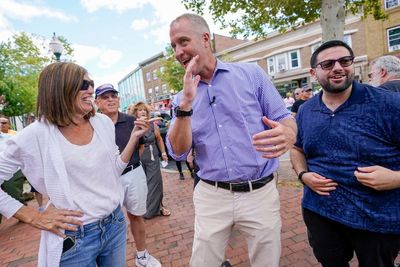 House Democrats' campaign chief faces tough race of his own