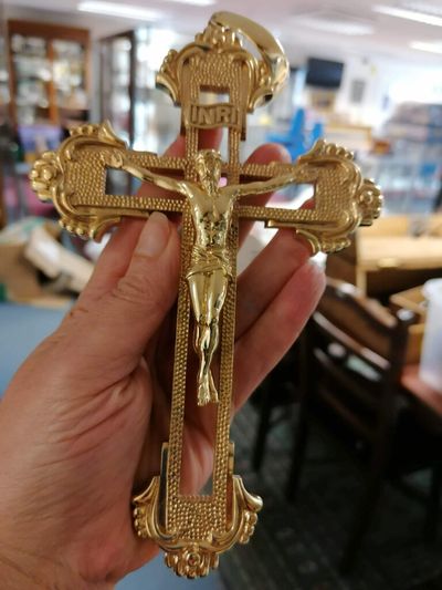 The Biggest Gold Crucifix In The UK Is Expected To Fetch At Least $36,000 At Auction