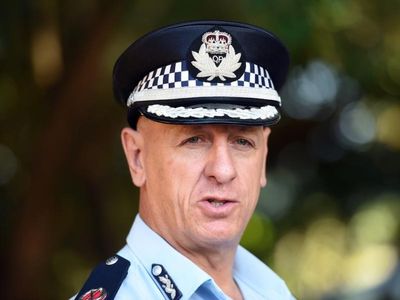 Senior Qld cop resigns over lewd comments