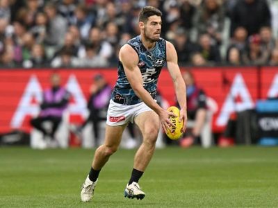 Blues opt to play it safe with Hewett
