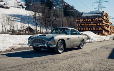 Sean Connery’s iconic Aston Martin DB5 makes nearly £2m at auction