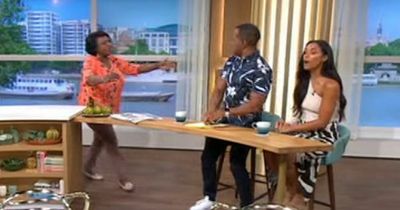 This Morning viewers slam 'awkward' moment Andi Peters refuses to hug guest Rustie Lee