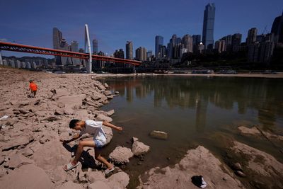 China issues first national drought alert, battles to save crops