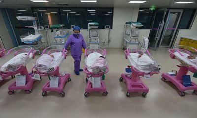 Chinese government attempts to boost birth rate with new policies