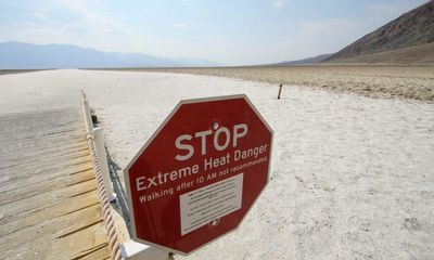 California urges residents to cut power use as searing heatwave grips US west
