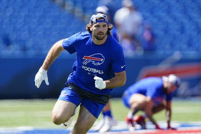 Bills fans came together for TE Dawson Knox, honoring late brother Luke with cancer charity donations