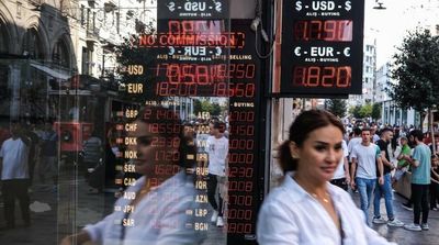 Turkish Lira Slips toward Record Low in Post-rate-Cut Selloff